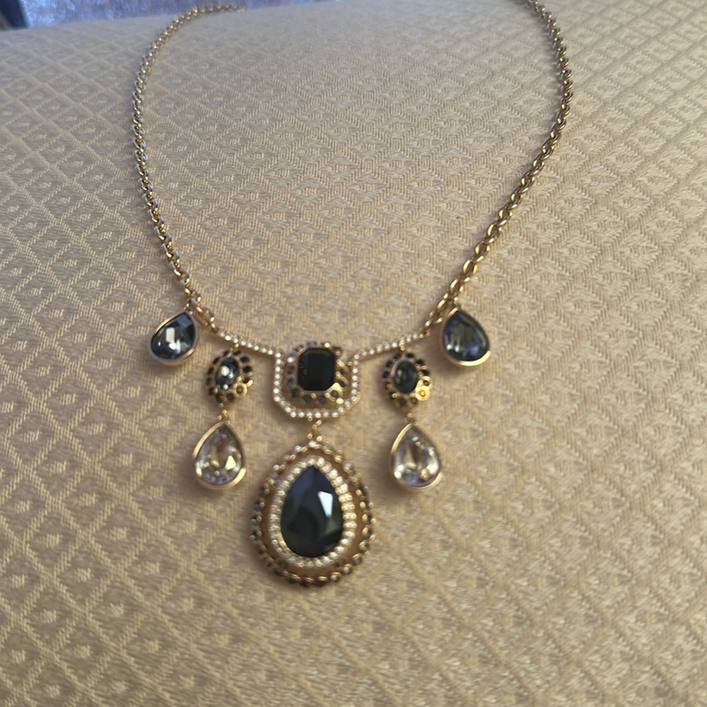 Swarovski Darling Necklace Gold-Plated
Multi-Dark Col Crystal Authentic